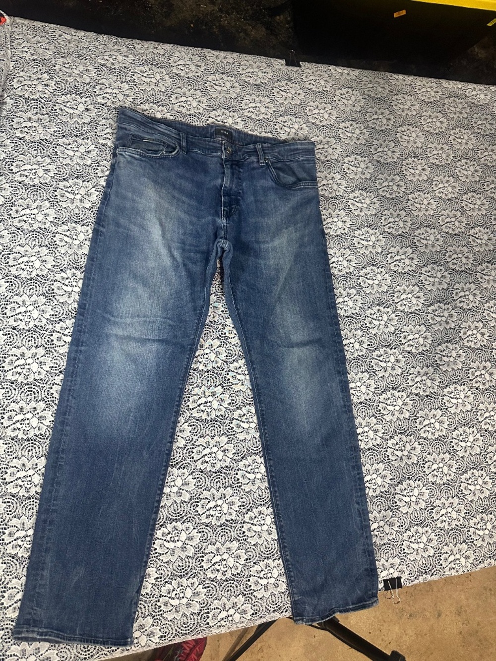 Hugo Boss Vintage Men's Straight Leg Medium Wash Blue Jeans 36X30